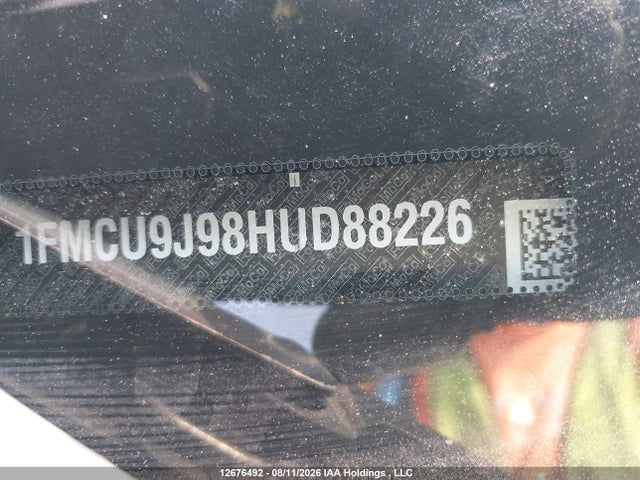 12676492 :رقم المزاد ، 1FMCU9J98HUD88226 vin ، 2017 Ford Escape Titanium مزاد بيع
