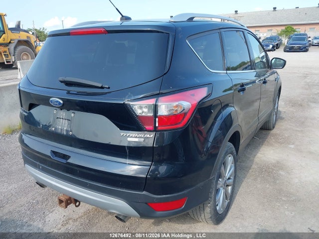 12676492 :رقم المزاد ، 1FMCU9J98HUD88226 vin ، 2017 Ford Escape Titanium مزاد بيع