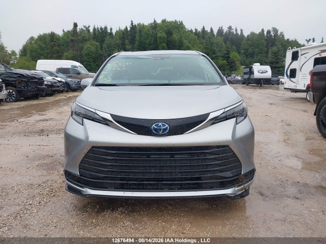 5TDGSKFC9SS189091 Toyota Sienna Le 8-passenger