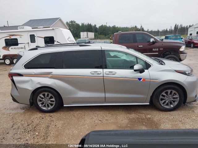5TDGSKFC9SS189091 Toyota Sienna Le 8-passenger