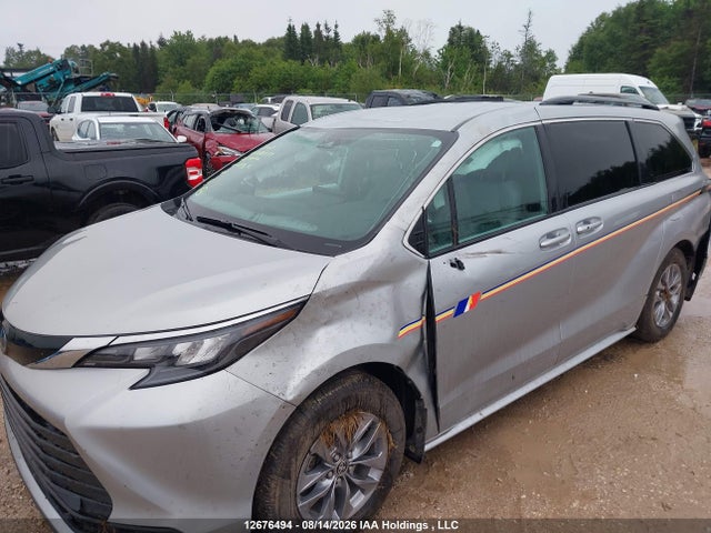 5TDGSKFC9SS189091 Toyota Sienna Le 8-passenger