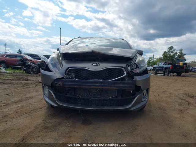 KIA Rondo Lx 2014 KNAHT8A39E7072487 Image 6