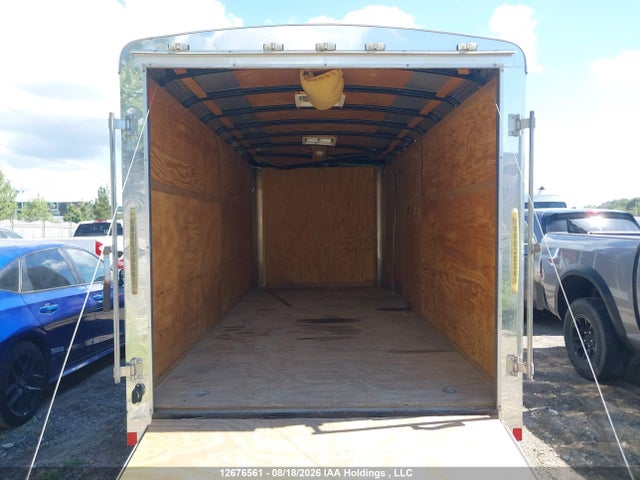 12676561 :رقم المزاد ، 5NHUTW625DN071348 vin ، 2013 Continental Cargo Trailer مزاد بيع
