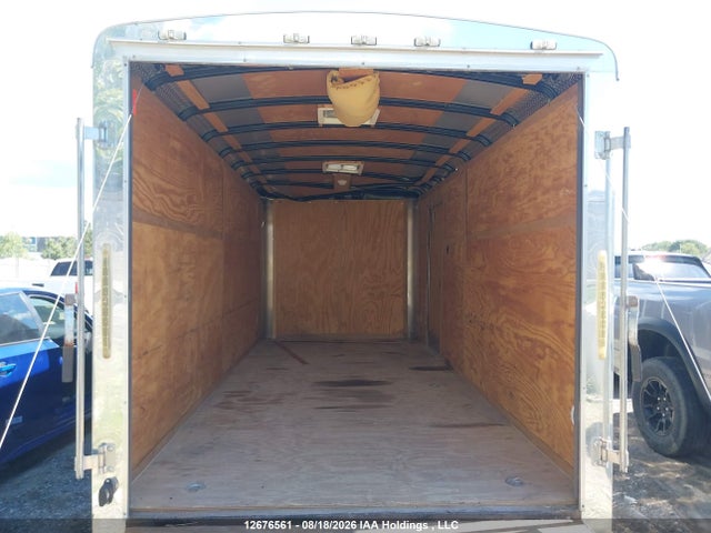 12676561 :رقم المزاد ، 5NHUTW625DN071348 vin ، 2013 Continental Cargo Trailer مزاد بيع