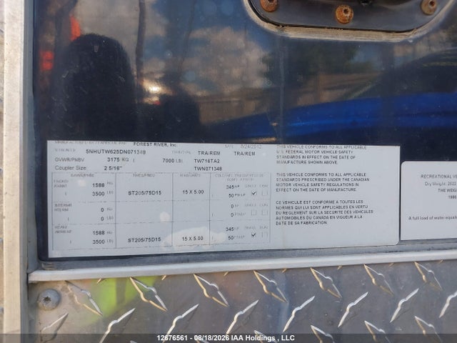 12676561 :رقم المزاد ، 5NHUTW625DN071348 vin ، 2013 Continental Cargo Trailer مزاد بيع