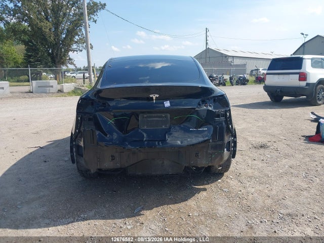 Tesla Model Y Long Range 2022 7SAYGDEE9NF324649 Image 15