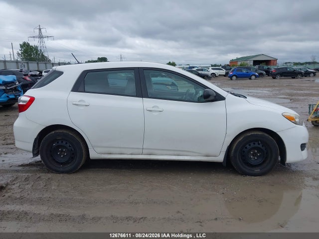 2011 Toyota Corolla Matrix მანქანა იყიდება აუქციონზე, vin: 2T1KU4EE4BC643906, აუქციონის ნომერი: 12676611
