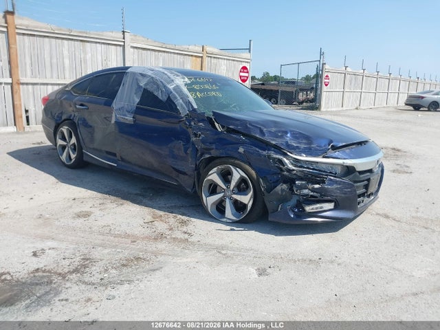 Honda Accord Touring 2.0t 2018 1HGCV2F9XJA800866 zdjęcie główne