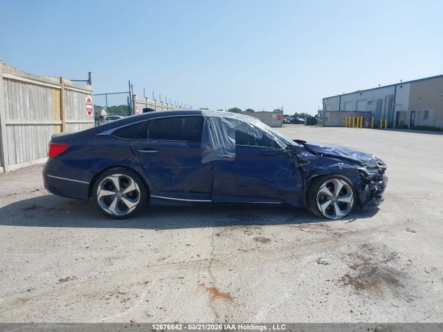 1HGCV2F9XJA800866 Honda Accord Touring 2.0t