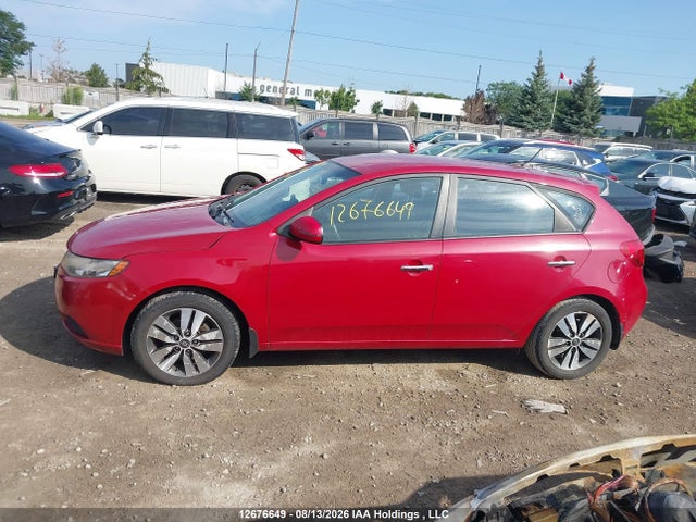 2013 Kia Forte მანქანა იყიდება აუქციონზე, vin: KNAFU5A28D5741658, აუქციონის ნომერი: 12676649