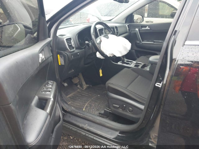Продажа на аукционе авто 2017 Kia Sportage Ex/ex Premium/ex Tech, vin: KNDPNCAC2H7141956, номер лота: 12676650