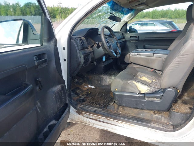 12676655 :رقم المزاد ، 5TFPY5F19GX527086 vin ، 2016 Toyota Tundra Sr 5.7l V8 مزاد بيع