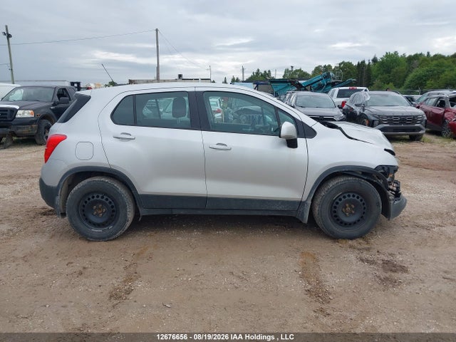 Chevrolet TRAX LS 2015 3GNCJKSBXFL228384 Image 14