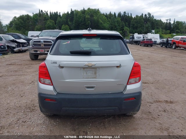 Chevrolet TRAX LS 2015 3GNCJKSBXFL228384 Image 17