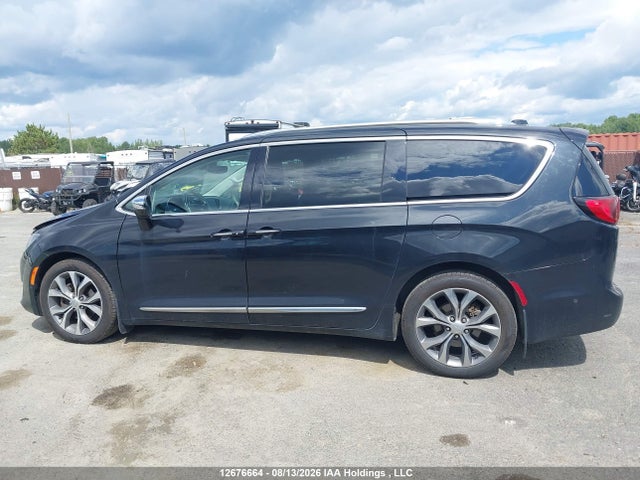 2C4RC1GG3LR123809 Chrysler Pacifica Limited