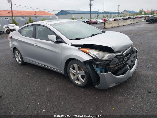 12676692 :رقم المزاد ، 5NPDH4AE8DH416575 vin ، 2013 Hyundai Elantra Gls/limited مزاد بيع