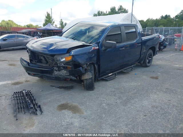 1GCPYCEF0KZ332847 Chevrolet Silverado 1500 Custom Trail Boss