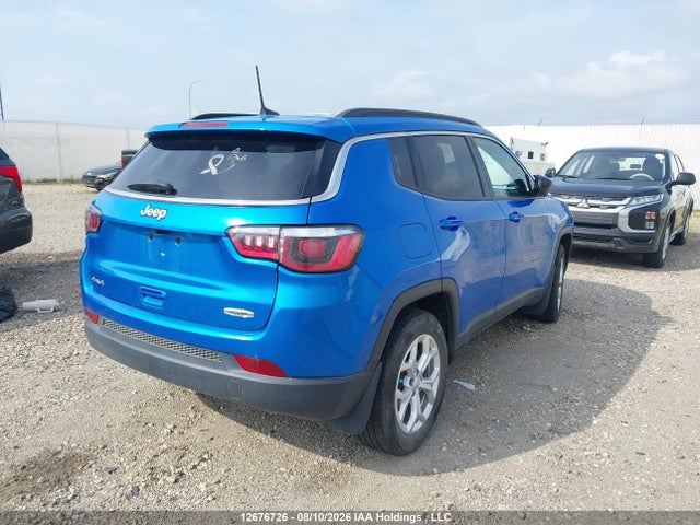 Jeep Compass Latitude 2024 3C4NJDBN8RT126447 Image 4
