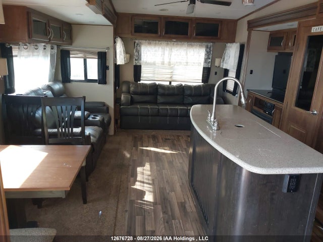 5ZT3CHZB1FA311669 Coachmen 345bhs
