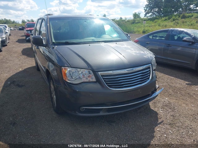 Chrysler Town &amp; Country Touring 2015 2C4RC1BGXFR554661 main image