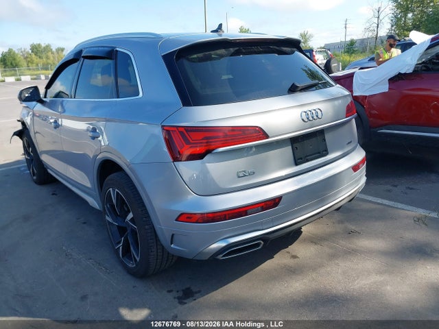 Audi Q5 45 Technik 2021 WA1FAAFY2M2064233 Image 3
