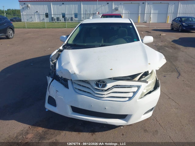 12676774 :رقم المزاد ، 4T1BF3EK7BU667402 vin ، 2011 Toyota Camry Le مزاد بيع