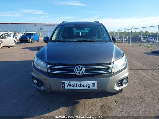 WVGJV7AX5FW592605 Volkswagen Tiguan Comfortline/highline/special Edition/trendline