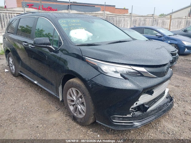 12676818 :رقم المزاد ، 5TDGRKEC3TS325780 vin ، 2026 Toyota Sienna مزاد بيع