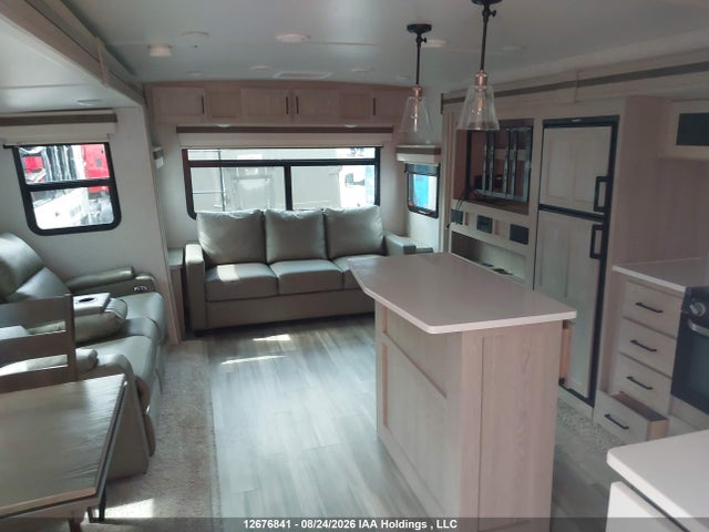 12676841 :رقم المزاد ، 4X4TRLL28NZ181489 vin ، 2022 Forest River Forest River مزاد بيع