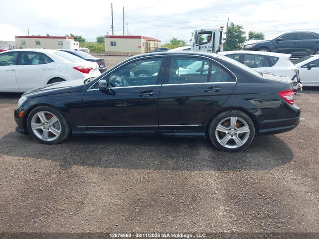 12676860 :رقم المزاد ، WDDGF8BB6BF571881 vin ، 2011 Mercedes-benz C 300 مزاد بيع