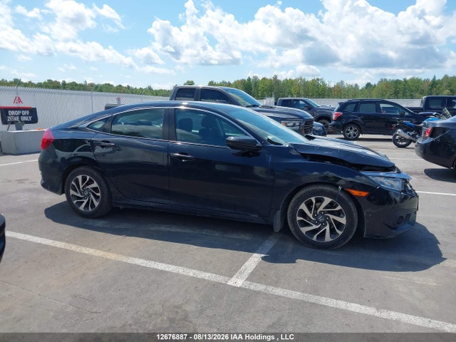 Honda CIVIC SE 2018 2HGFC2F6XJH028458 Image 13