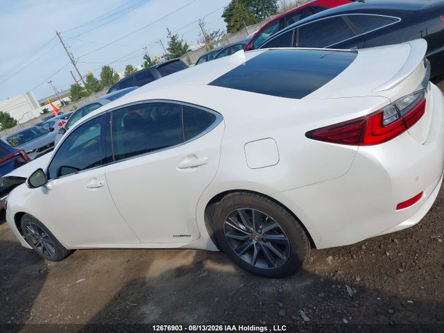 12676903 :رقم المزاد ، JTHBW1GG8G2104037 vin ، 2016 Lexus Es 300h 300h مزاد بيع