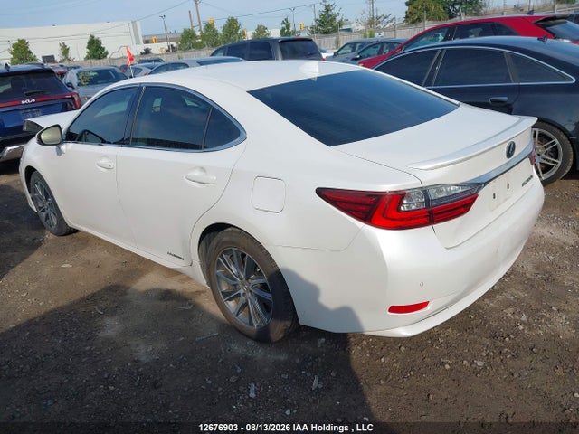 12676903 :رقم المزاد ، JTHBW1GG8G2104037 vin ، 2016 Lexus Es 300h 300h مزاد بيع