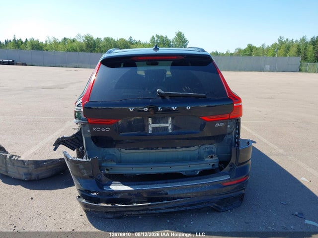 Продажа на аукционе авто 2024 Volvo Xc60 B5 Plus Dark Theme, vin: LYVL12RL9RB840698, номер лота: 12676910