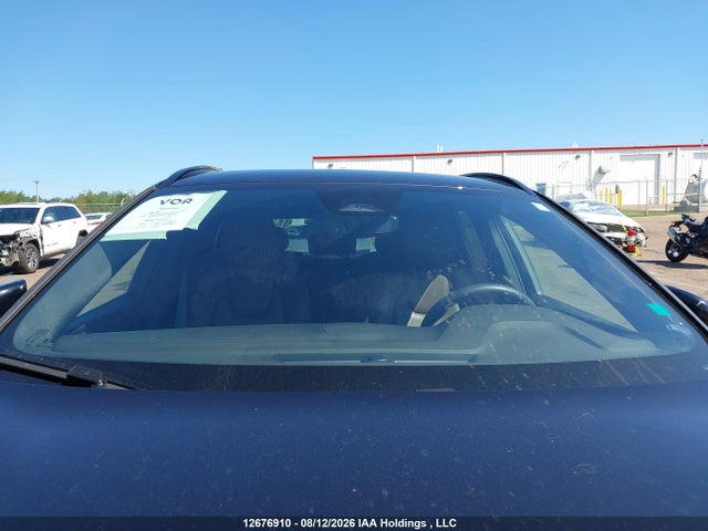 Продажа на аукционе авто 2024 Volvo Xc60 B5 Plus Dark Theme, vin: LYVL12RL9RB840698, номер лота: 12676910