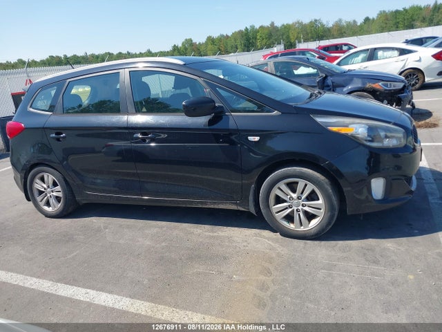 Продажа на аукционе авто 2014 Kia Rondo, vin: KNAHT8A3XE7012993, номер лота: 12676911