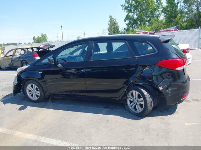 Продажа на аукционе авто 2014 Kia Rondo, vin: KNAHT8A3XE7012993, номер лота: 12676911