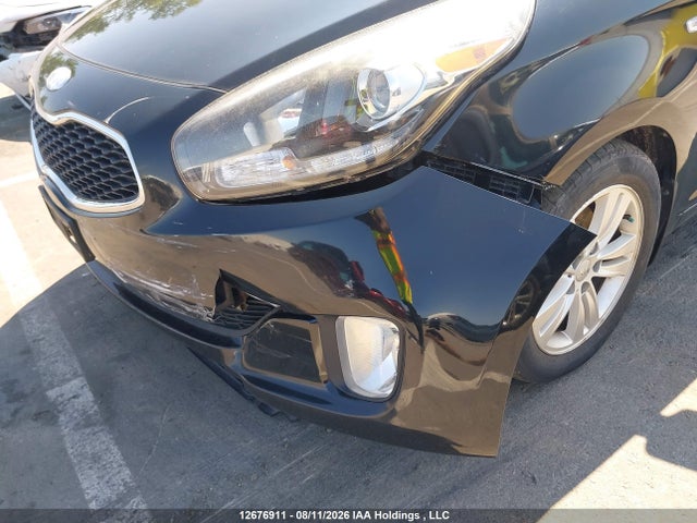 Продажа на аукционе авто 2014 Kia Rondo, vin: KNAHT8A3XE7012993, номер лота: 12676911