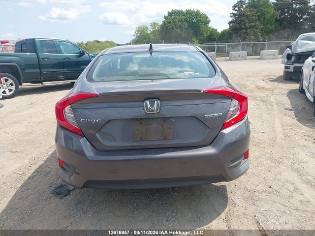 Honda Civic Touring 2018 2HGFC1F98JH103565 Image 16