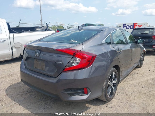 Honda Civic Touring 2018 2HGFC1F98JH103565 Image 4