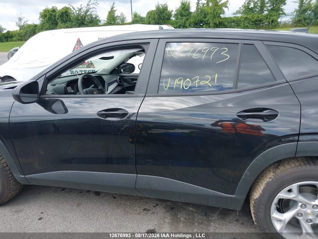 Chevrolet Trax 2025 KL77LFE25SC190721 Image 14