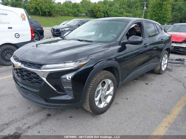 Chevrolet Trax 2025 KL77LFE25SC190721 Image 2