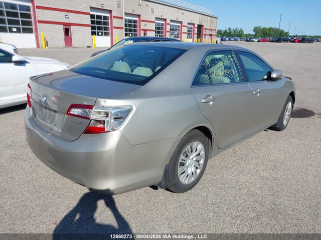 4T1BF1FK3EU303937 Toyota CAMRY LE