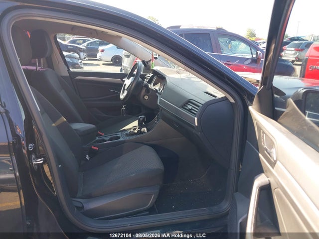 12672104 :رقم المزاد ، 3VWC57BUXKM177286 vin ، 2019 Volkswagen Jetta 1.4 Tsi Comfortline مزاد بيع