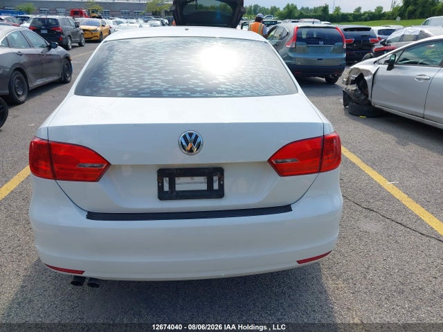 2014 Volkswagen Jetta 2.0 Tdi Comfortline/2.0 Tdi Highline/2.0 Tdi Trendline+ მანქანა იყიდება აუქციონზე, vin: 3VWDL7AJ7EM290845, აუქციონის ნომერი: 12674040