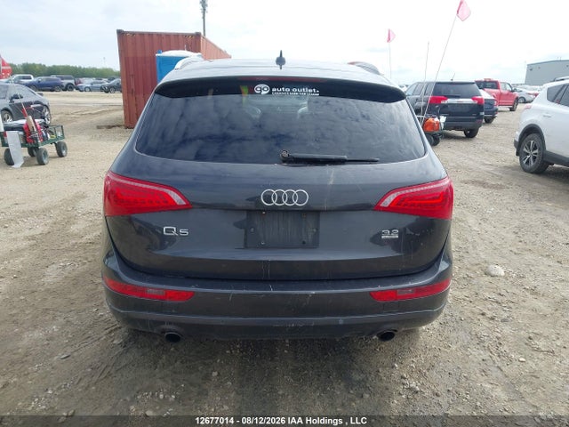 2012 Audi Q5 Premium Plus მანქანა იყიდება აუქციონზე, vin: WA1LKCFP4CA076584, აუქციონის ნომერი: 12677014