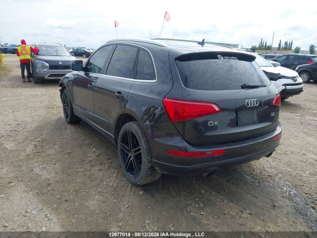2012 Audi Q5 Premium Plus მანქანა იყიდება აუქციონზე, vin: WA1LKCFP4CA076584, აუქციონის ნომერი: 12677014