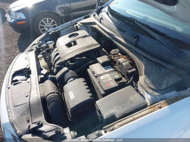 Hyundai Elantra Le 2018 5NPD74LF4JH334539 Image 10