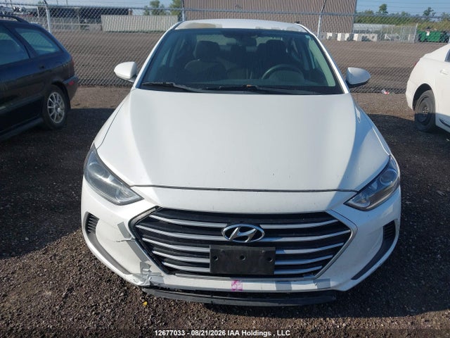 Hyundai Elantra Le 2018 5NPD74LF4JH334539 Image 12