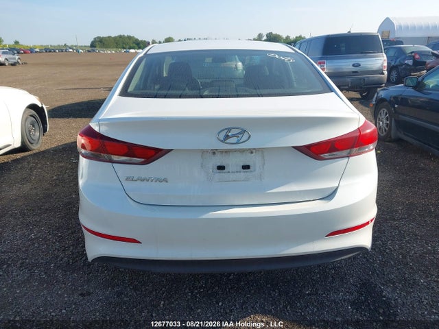 Hyundai Elantra Le 2018 5NPD74LF4JH334539 Image 16